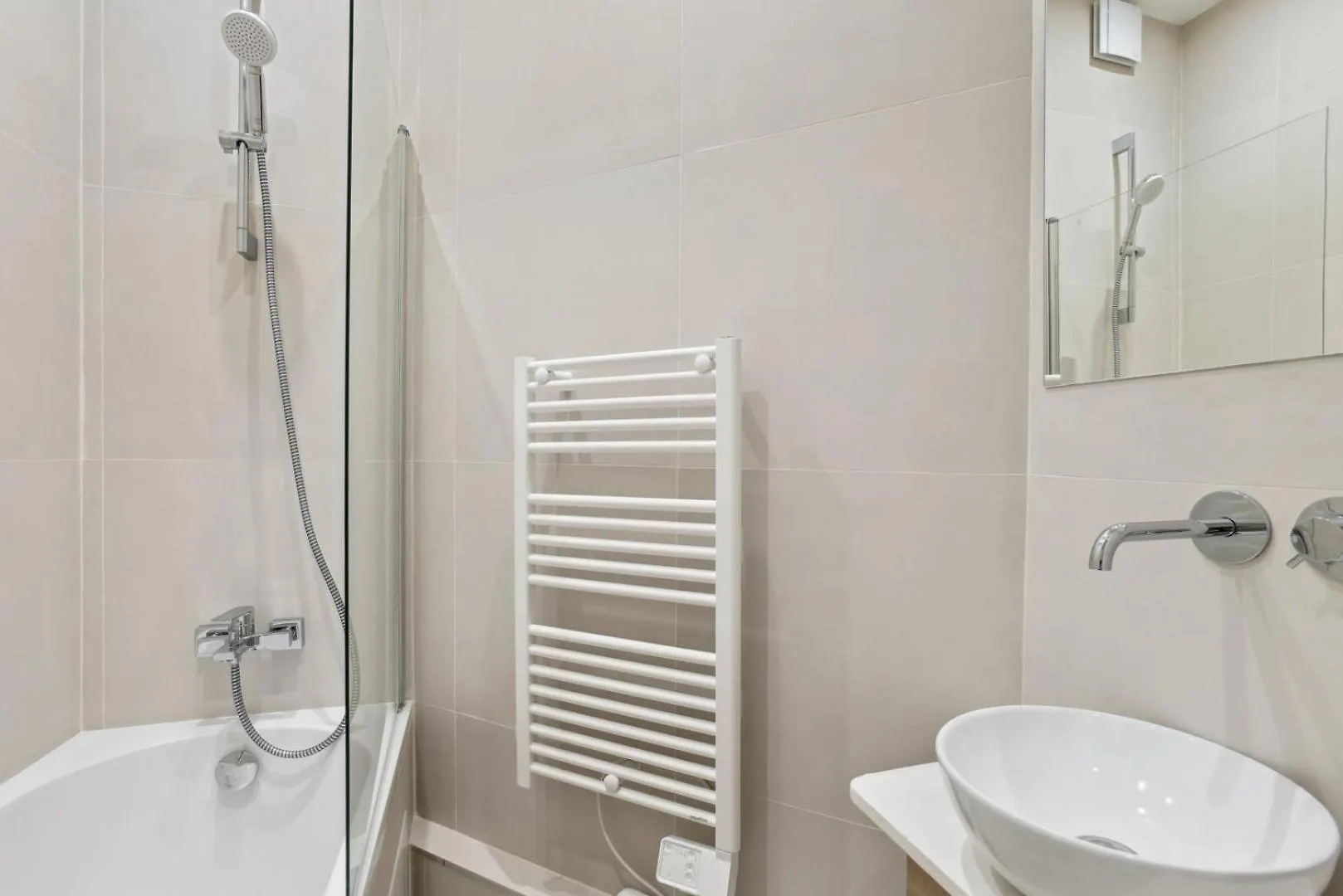 523 Batignolles - Superbe Париж